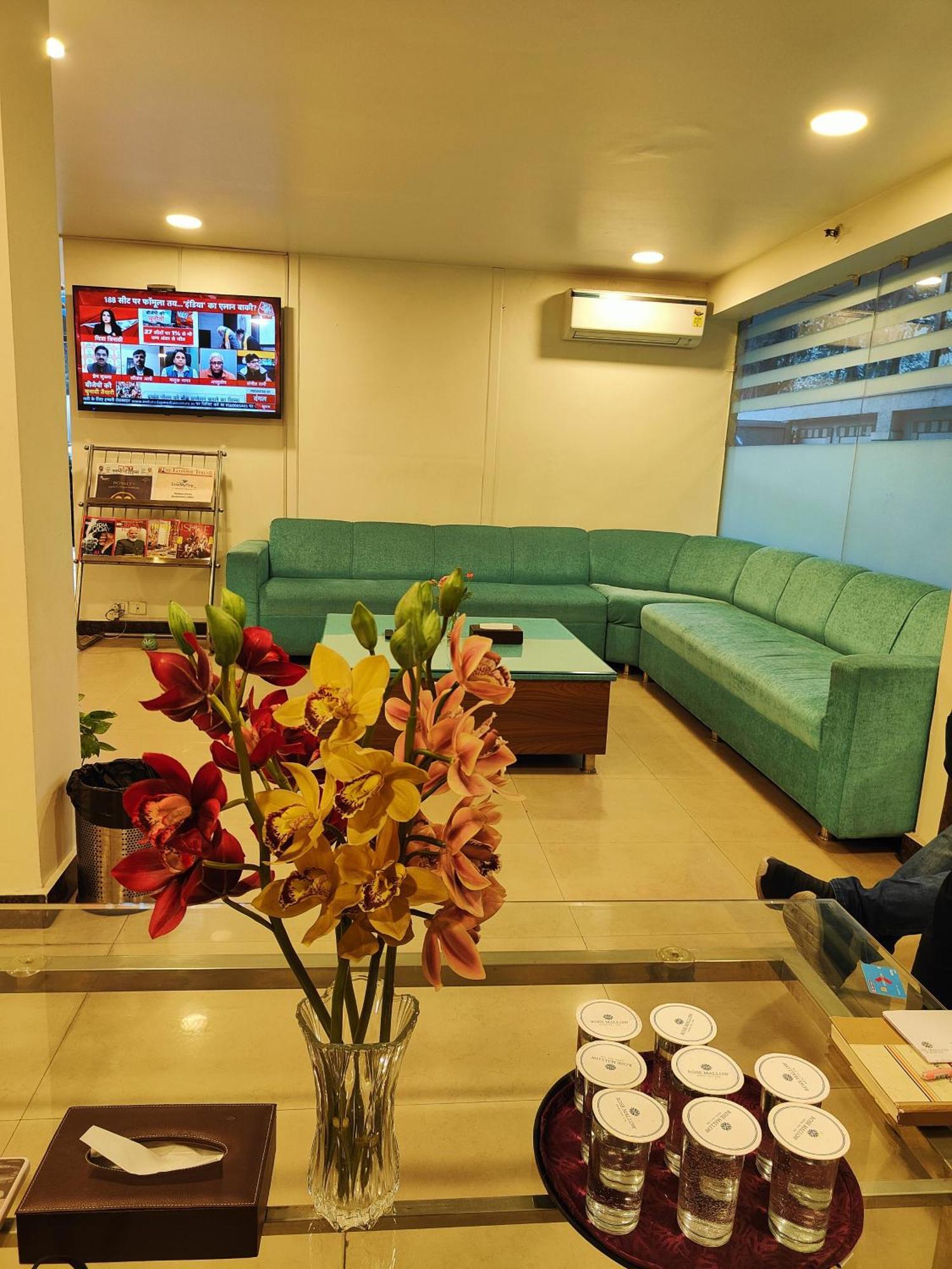 Rosemallow Hotel New Delhi Exteriör bild