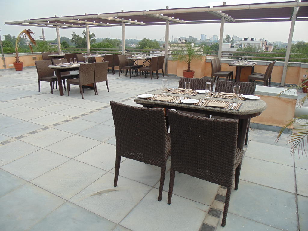 Rosemallow Hotel New Delhi Exteriör bild