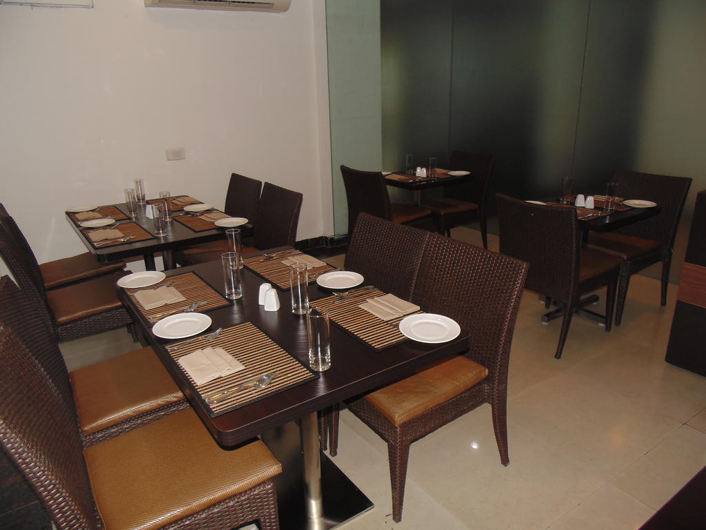 Rosemallow Hotel New Delhi Exteriör bild